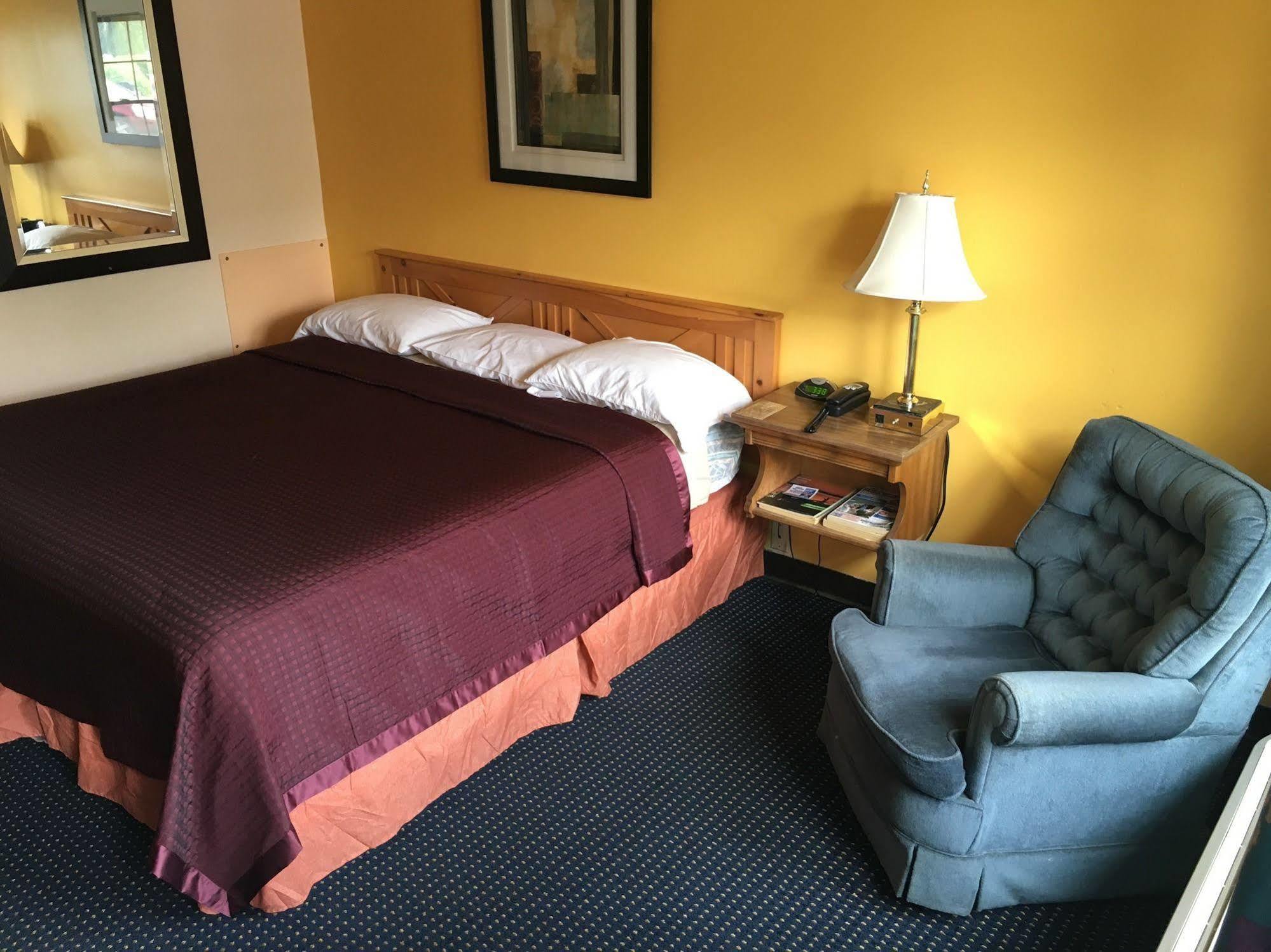 Norwalk Inn Bagian luar foto